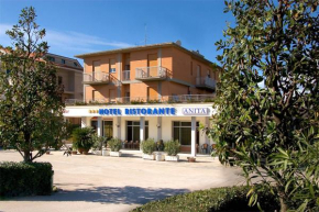 Гостиница Hotel Ristorante Anita  Купра-Мариттима